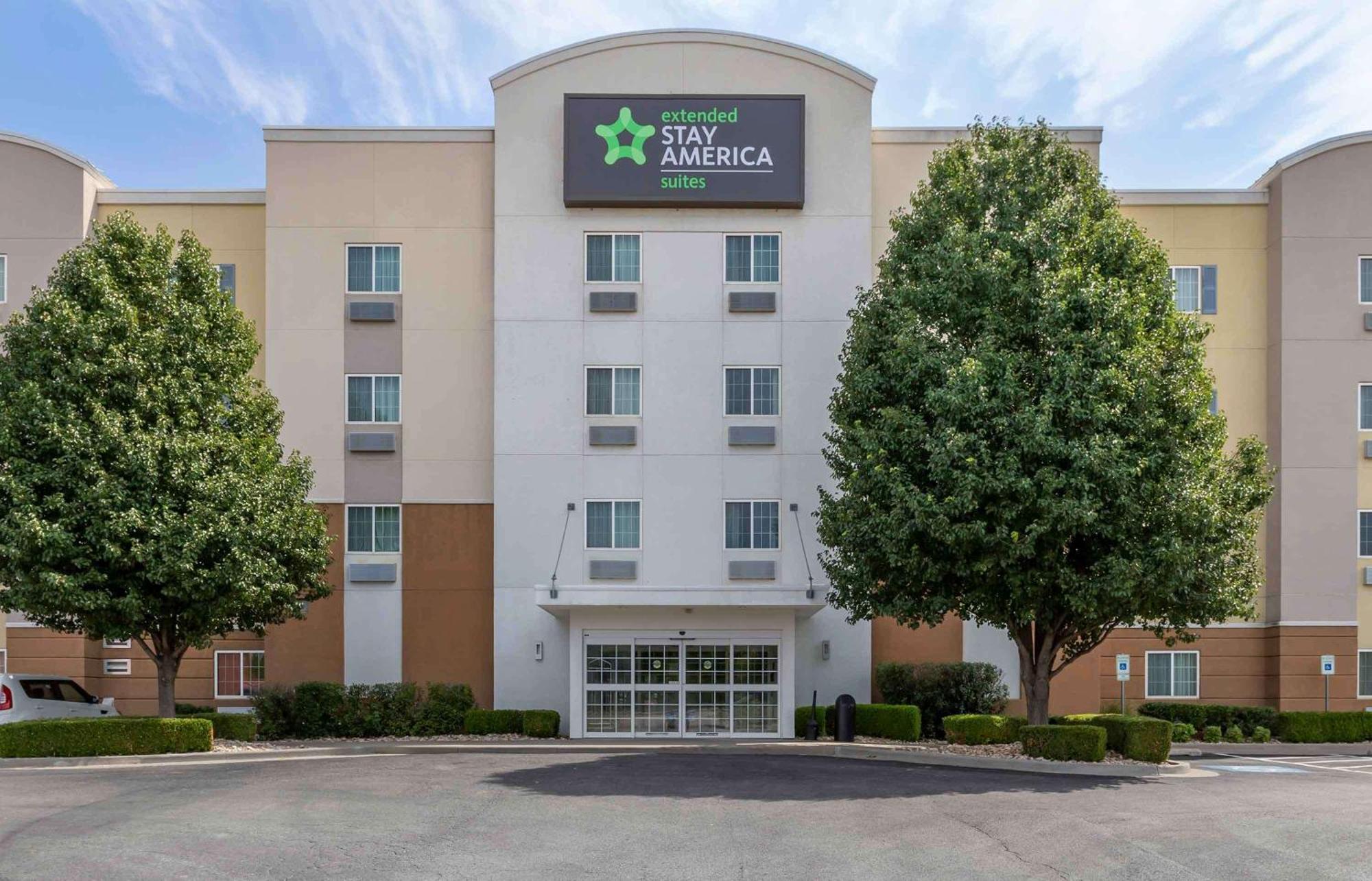 Extended America - - Hwy 75 2* Bartlesville
